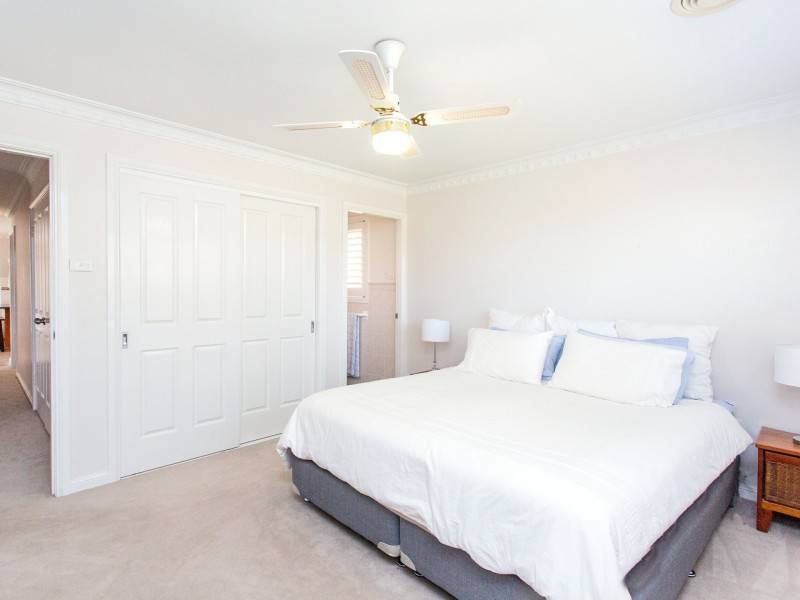 5 London Drive, Cowra NSW 2794
