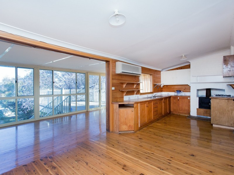 1 Carleton Street, Cowra NSW 2794