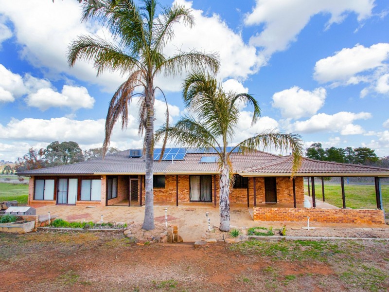 190 Waugoola Street (Woodstock), Cowra NSW 2794