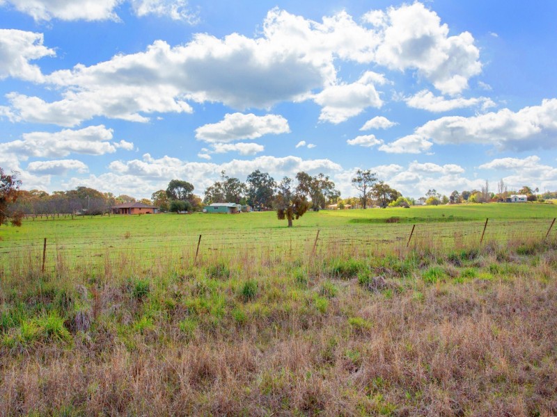 190 Waugoola Street (Woodstock), Cowra NSW 2794