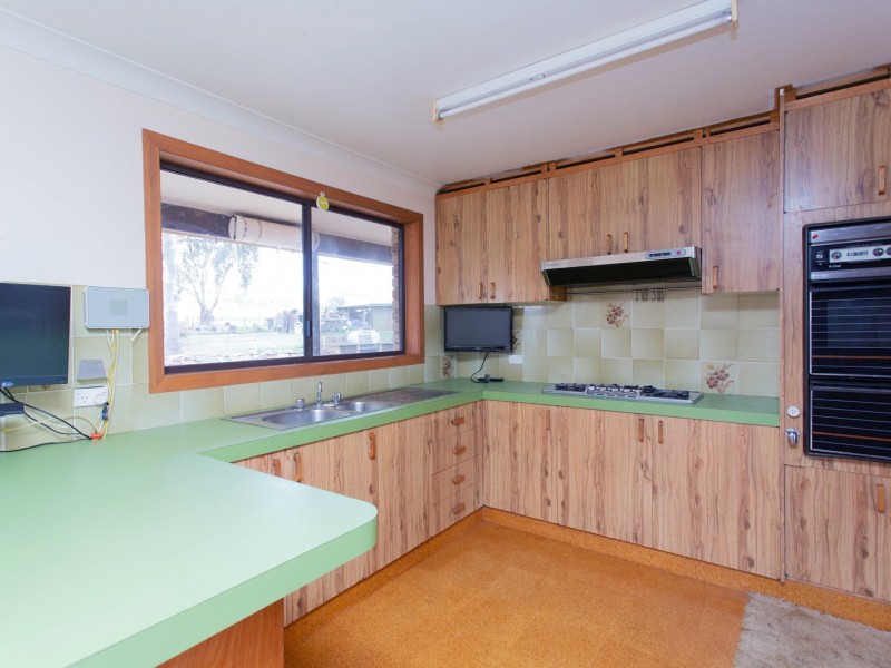 190 Waugoola Street (Woodstock), Cowra NSW 2794