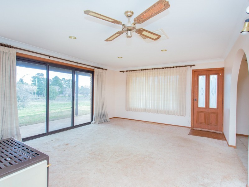 190 Waugoola Street (Woodstock), Cowra NSW 2794