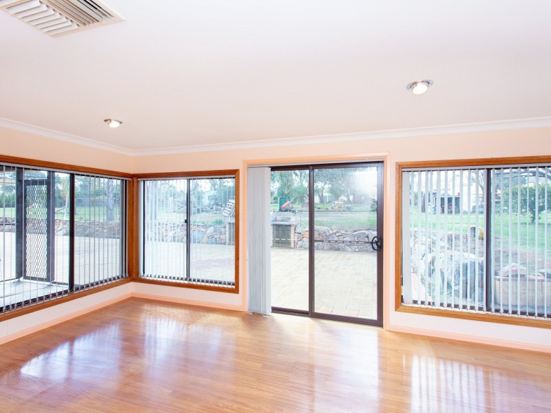 190 Waugoola Street (Woodstock), Cowra NSW 2794