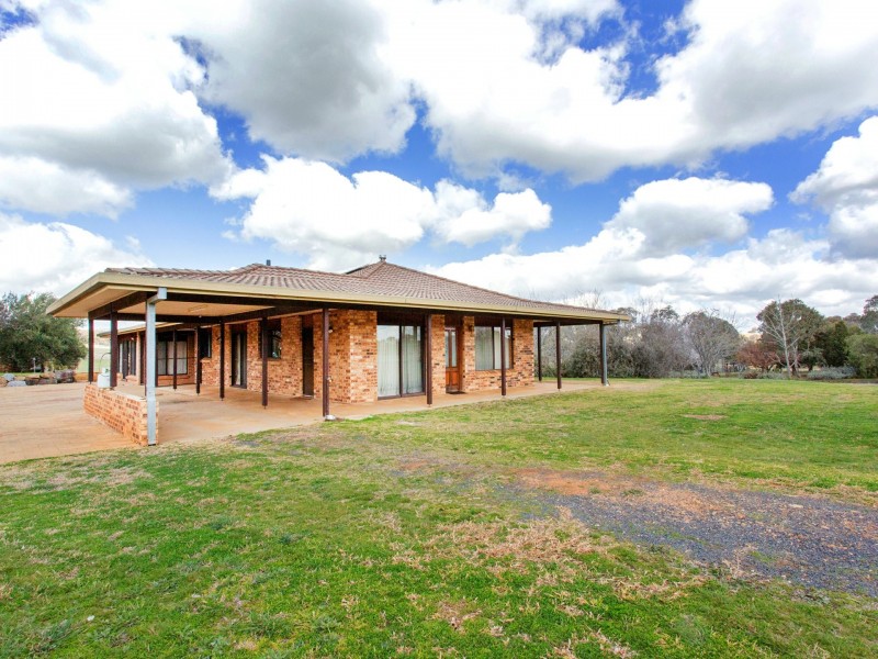 190 Waugoola Street (Woodstock), Cowra NSW 2794