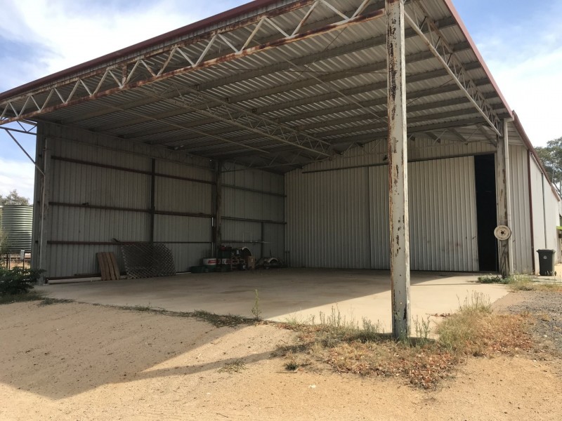 110 Young Road, Cowra NSW 2794