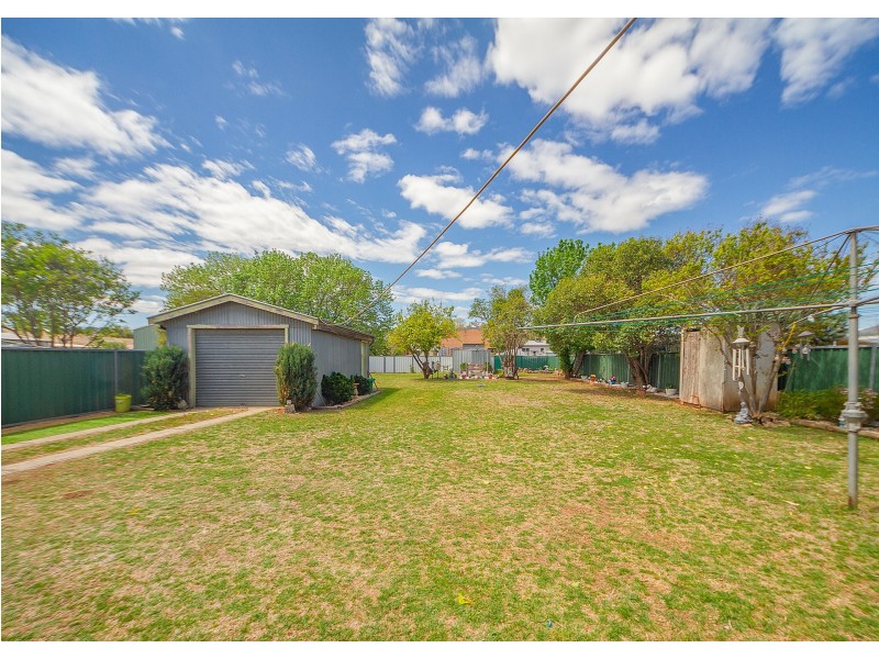 25 Kite Street, Cowra NSW 2794