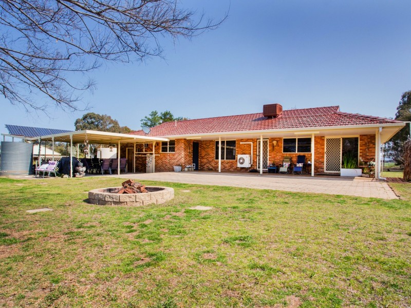 53 Jukes Lane, Cowra NSW 2794