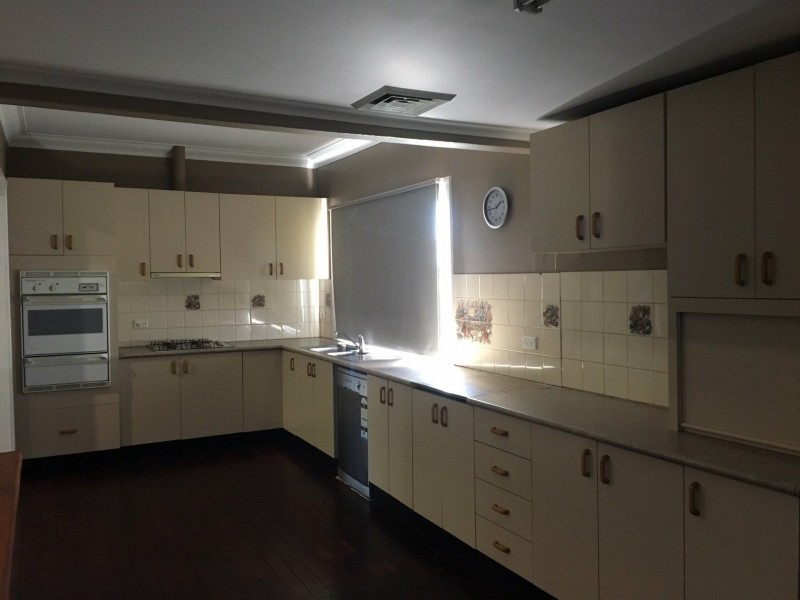 11 Bumbaldry St, Koorawatha NSW 2807