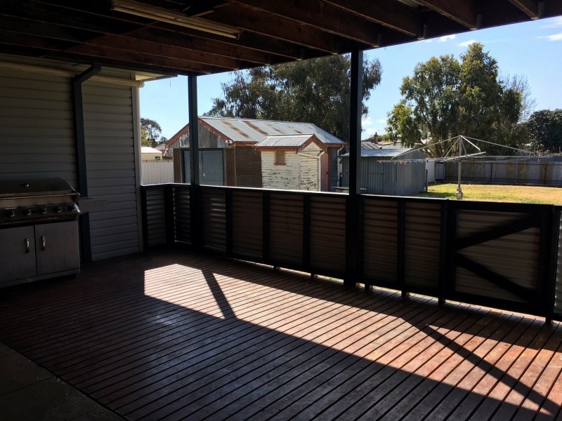 11 Bumbaldry St, Koorawatha NSW 2807