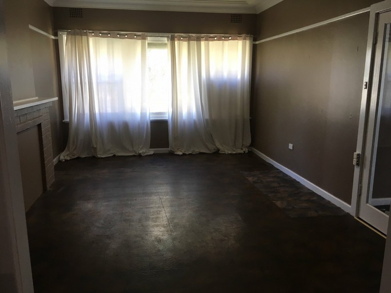 11 Bumbaldry St, Koorawatha NSW 2807