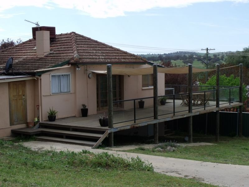 10 Lynch Street, Cowra NSW 2794