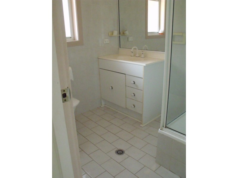 16 Myall St, Cowra NSW 2794