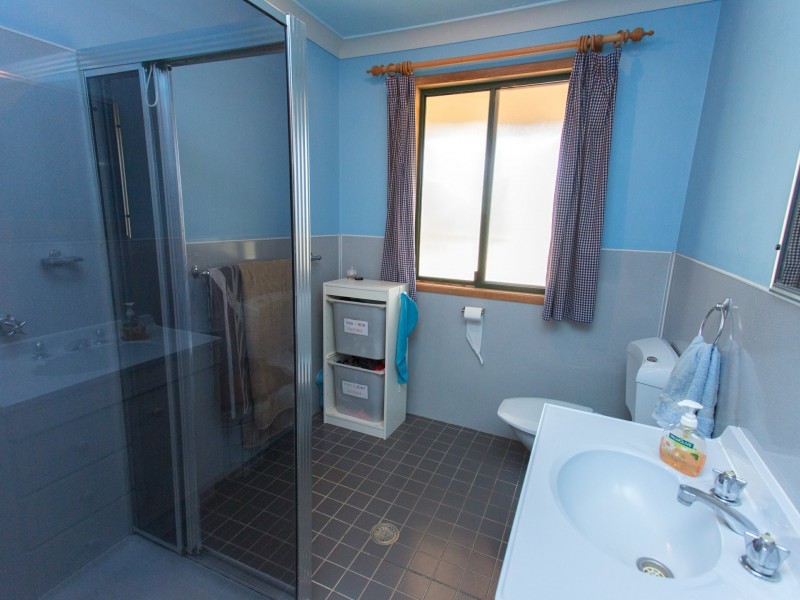 20 Chapman Street, Cowra NSW 2794