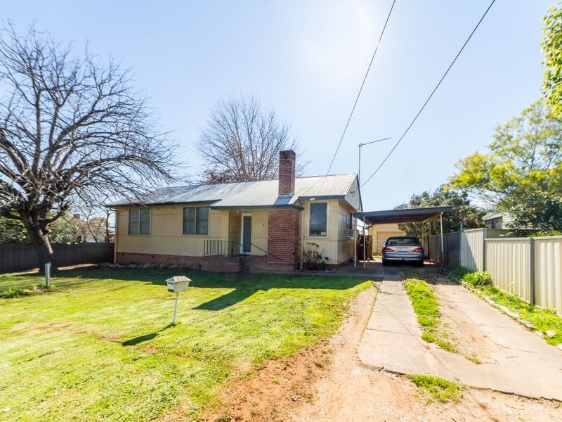 2 Sheahan Street, Cowra NSW 2794