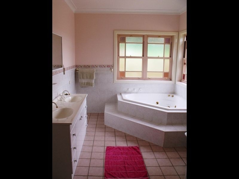 14a Lynch Street, Cowra NSW 2794