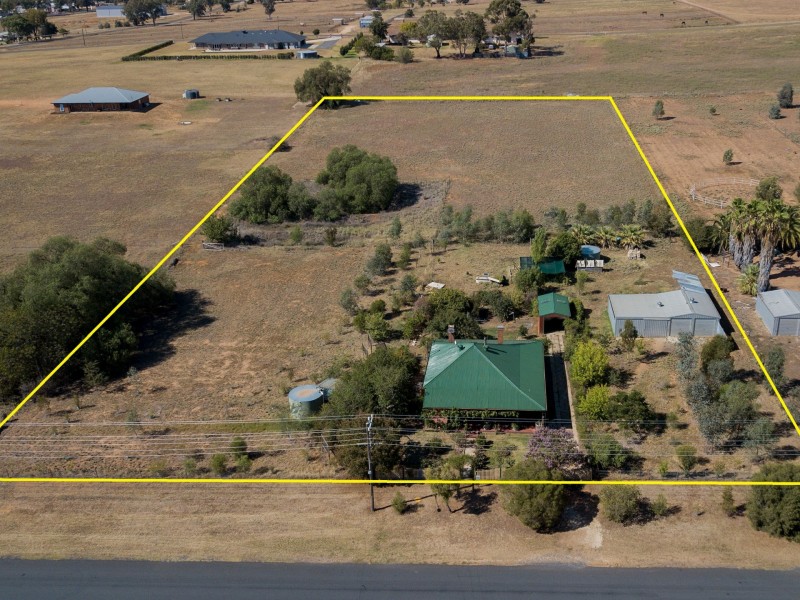 53 Waratah Street, Cowra NSW 2794
