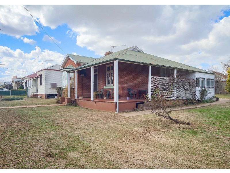 55 Redfern Street, Cowra NSW 2794