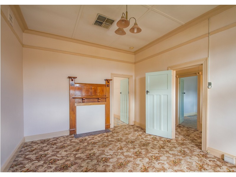 55 Redfern Street, Cowra NSW 2794