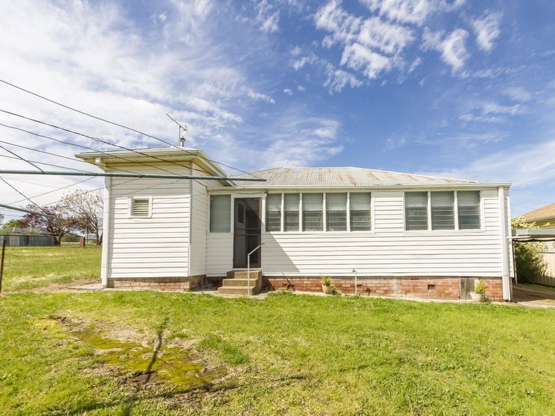 36 Eulo Street, Cowra NSW 2794