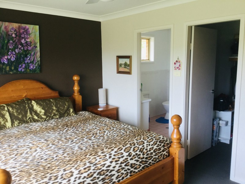 9 Eucalypt Close, Cowra NSW 2794