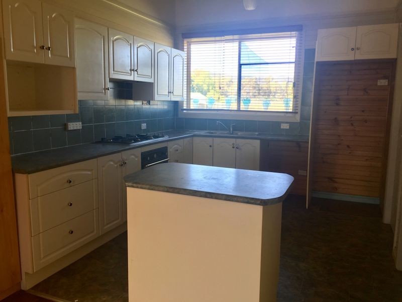 9 Deboyne Street, Koorawatha NSW 2807