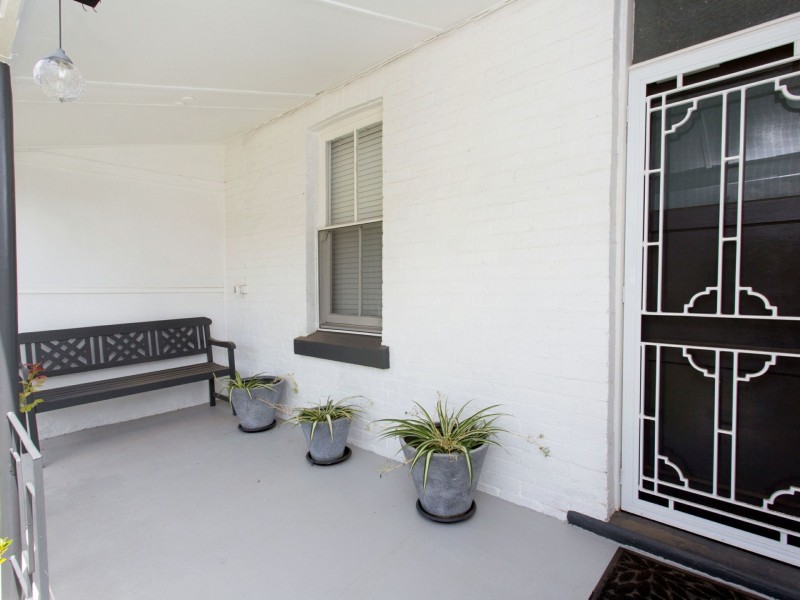 11 Railway Street, Cowra NSW 2794