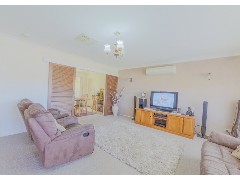 14 Comerford Street, Cowra NSW 2794