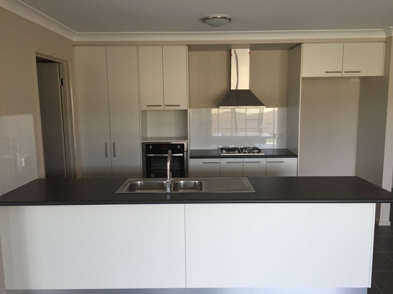 5 Burgundy Street, Cowra NSW 2794