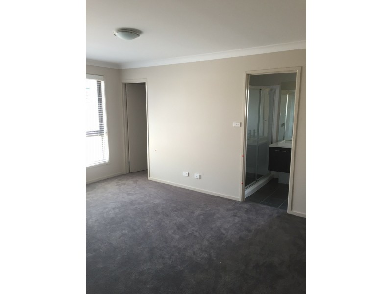 5 Burgundy Street, Cowra NSW 2794