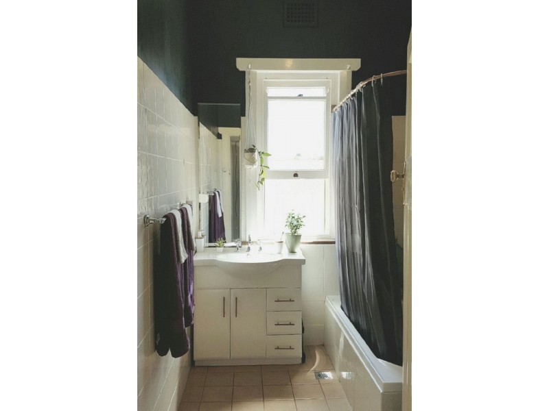 64 Fitzroy Avenue, Cowra NSW 2794