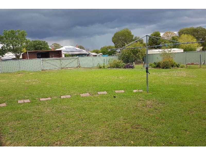 64 Fitzroy Avenue, Cowra NSW 2794