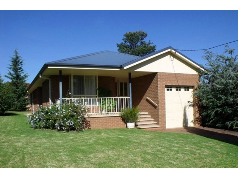 5 Pitt Street, Cowra NSW 2794