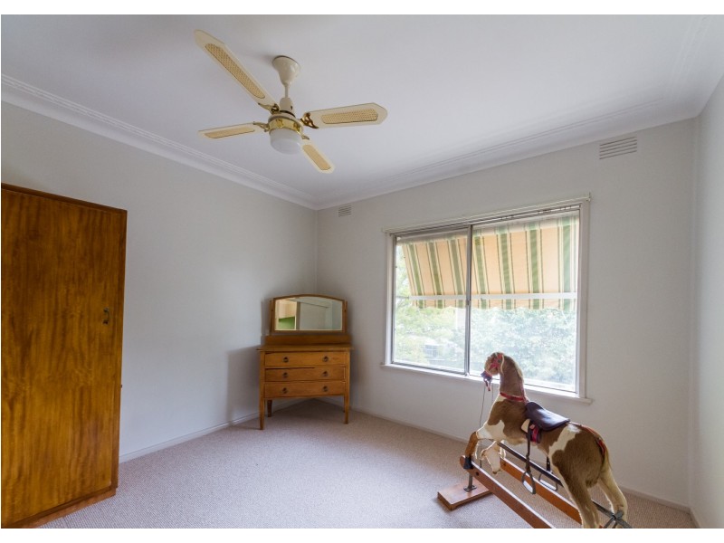 22 Henderson St, Cowra NSW 2794