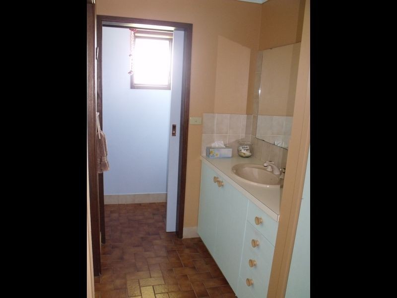 11 Lyall Street, Cowra NSW 2794