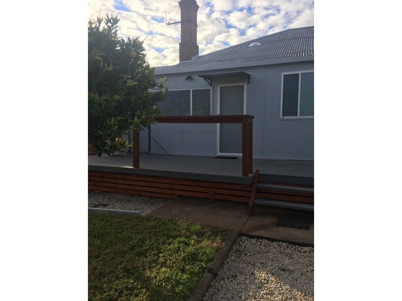 19 Baronga St, Cowra NSW 2794