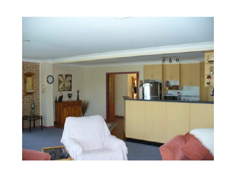 26 Berowra Street, Cowra NSW 2794