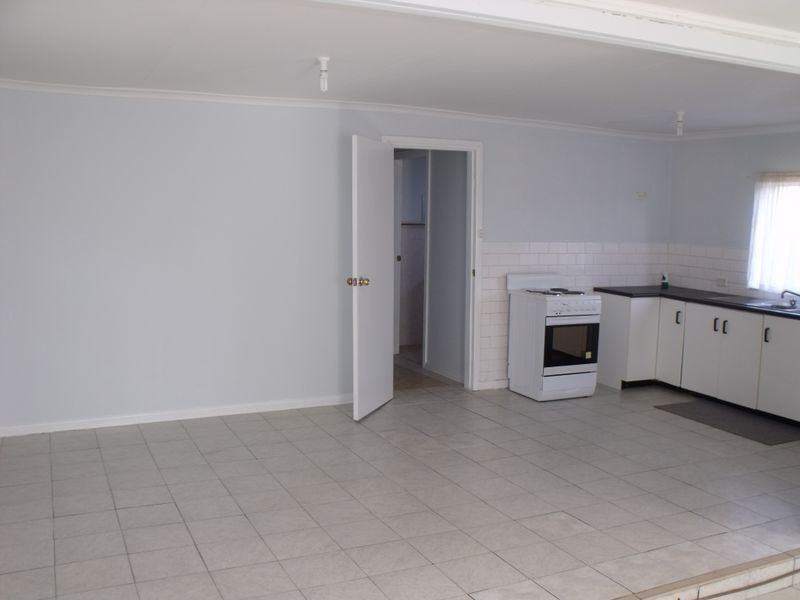23 Logan Street, Cowra NSW 2794