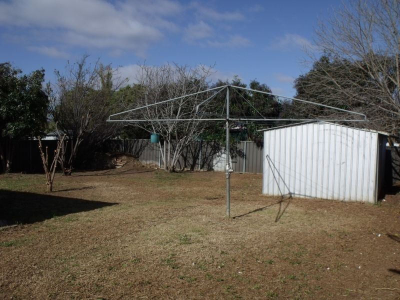 23 Logan Street, Cowra NSW 2794