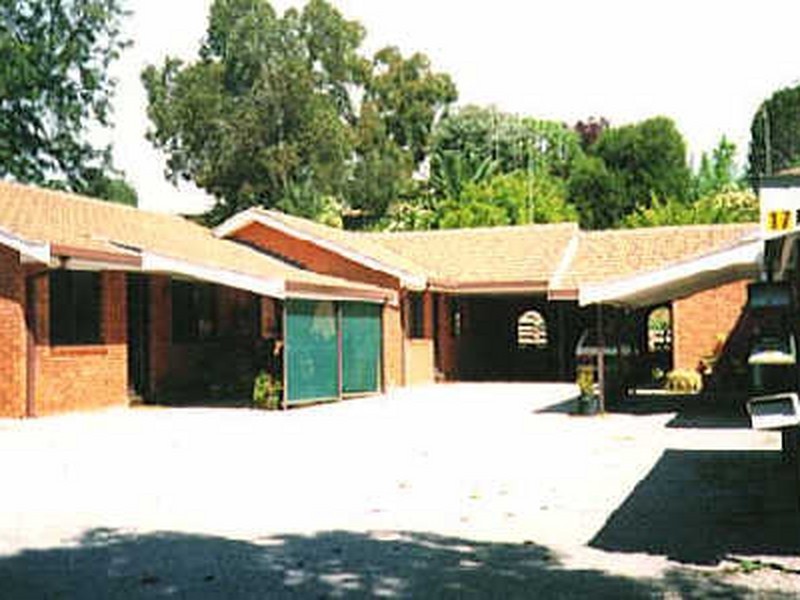 17E Liverpool Street, Cowra NSW 2794