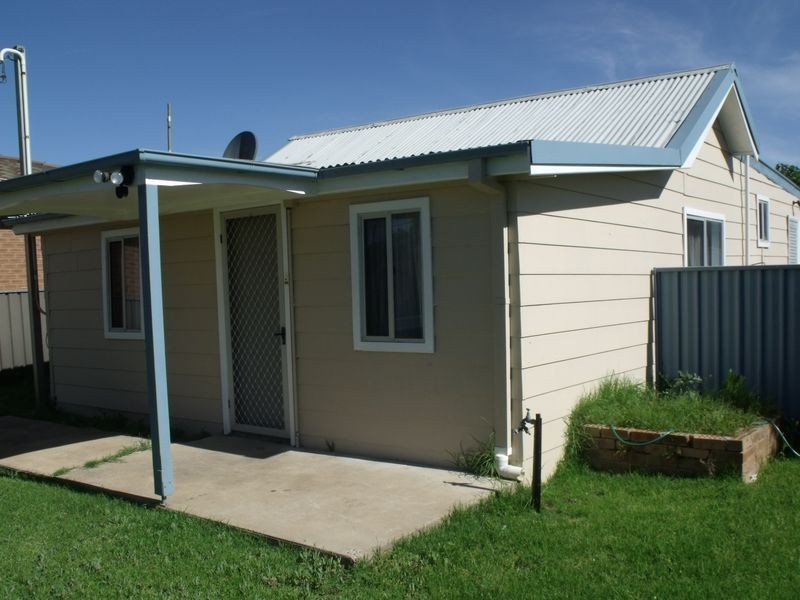 23 Logan Street, Cowra NSW 2794