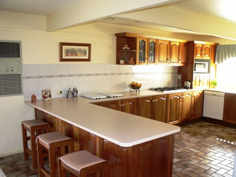 20 Nambucca Circuit, Cowra NSW 2794