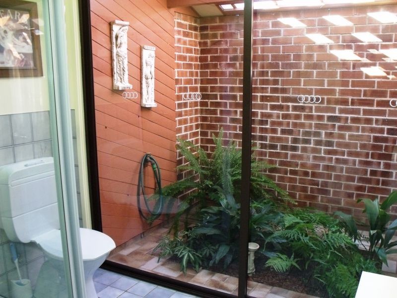 20 Nambucca Circuit, Cowra NSW 2794