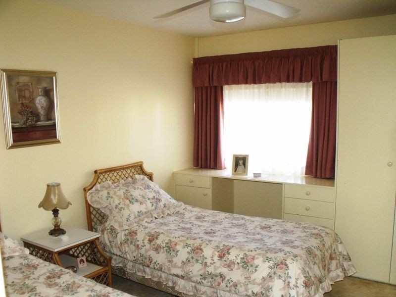 20 Nambucca Circuit, Cowra NSW 2794