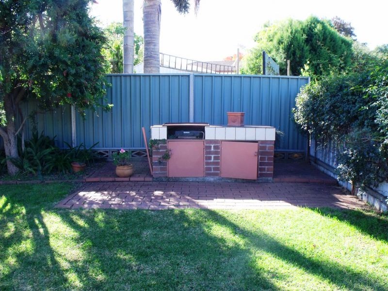 20 Nambucca Circuit, Cowra NSW 2794