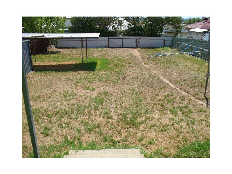 6 Nelson Street, Cowra NSW 2794