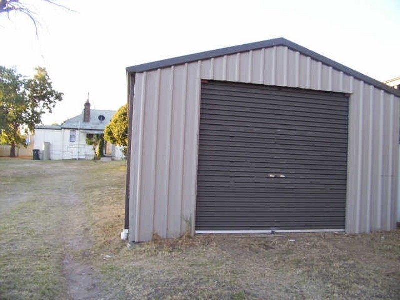 17 Parkes Street, Cowra NSW 2794