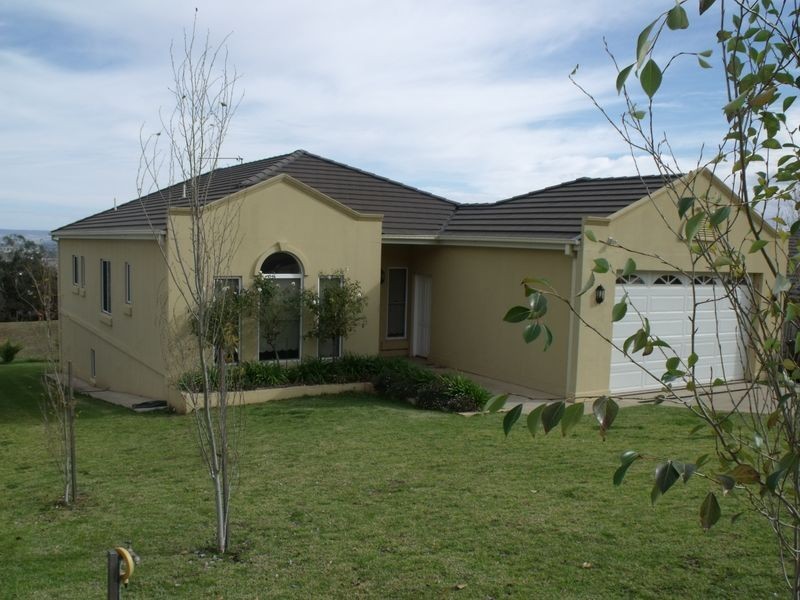2 Paris Place, Cowra NSW 2794