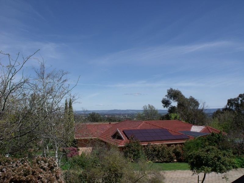 9 Amaroo Avenue, Cowra NSW 2794