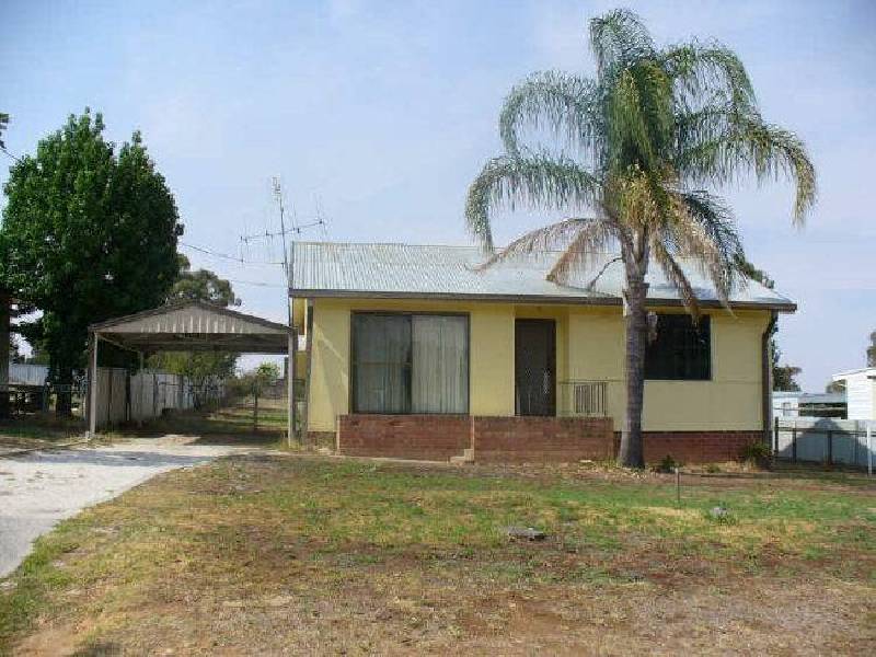 25 Eulo Street, Cowra NSW 2794