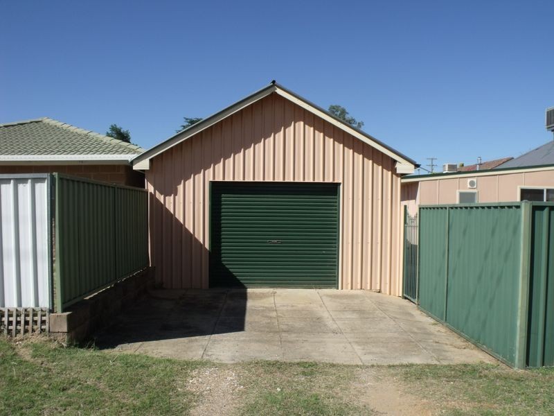 31 Brisbane Avenue, Cowra NSW 2794